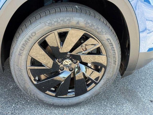 new 2026 Volkswagen Atlas car, priced at $42,616