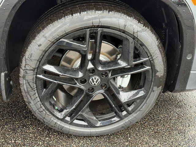 new 2026 Volkswagen Tiguan car, priced at $38,372