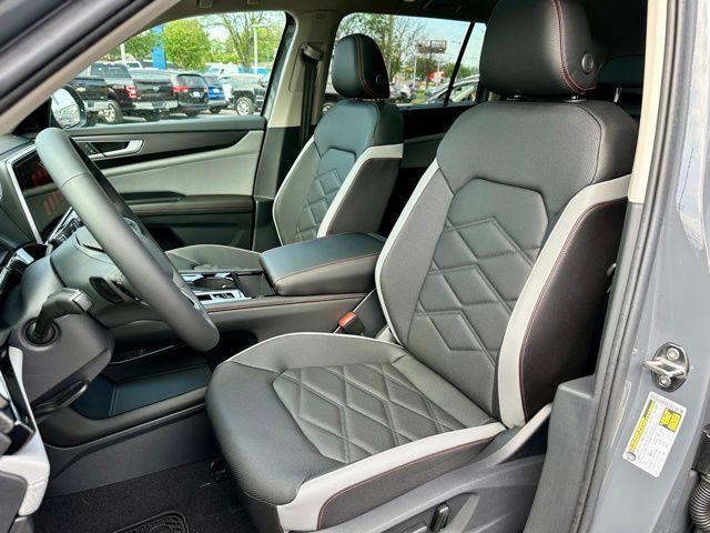 new 2026 Volkswagen Atlas car, priced at $44,712