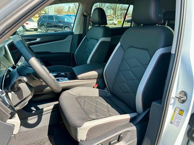 new 2026 Volkswagen Atlas car, priced at $45,273