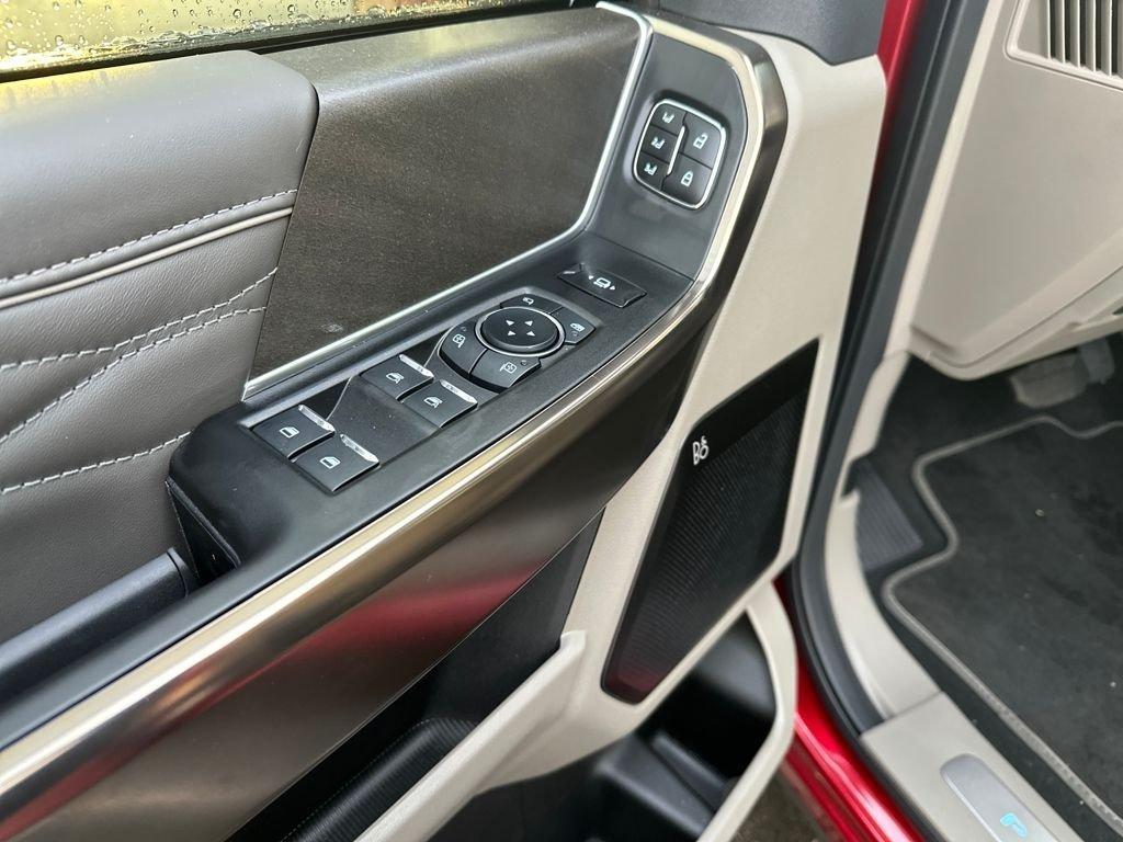 new 2025 Ford F-250 car, priced at $91,540