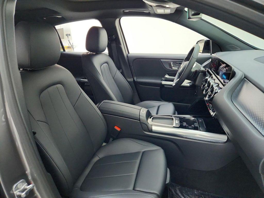 new 2026 Mercedes-Benz GLA 250 car, priced at $47,600