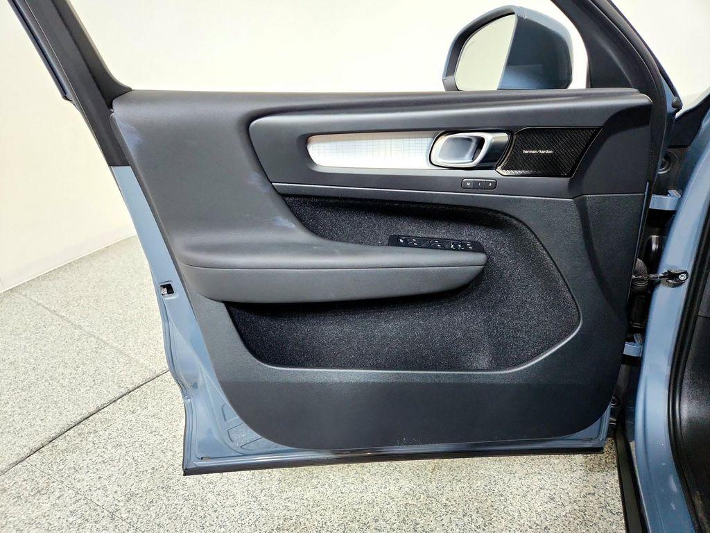 used 2021 Volvo XC40 car, priced at $23,993