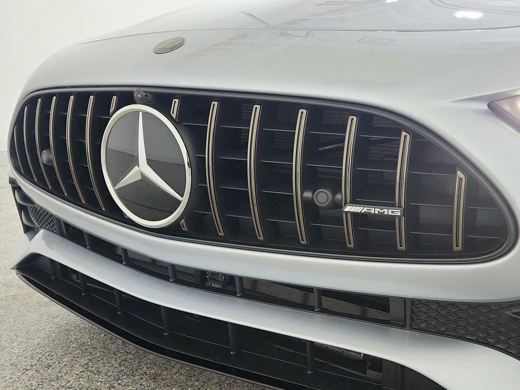 new 2026 Mercedes-Benz AMG SL 43 car, priced at $122,810