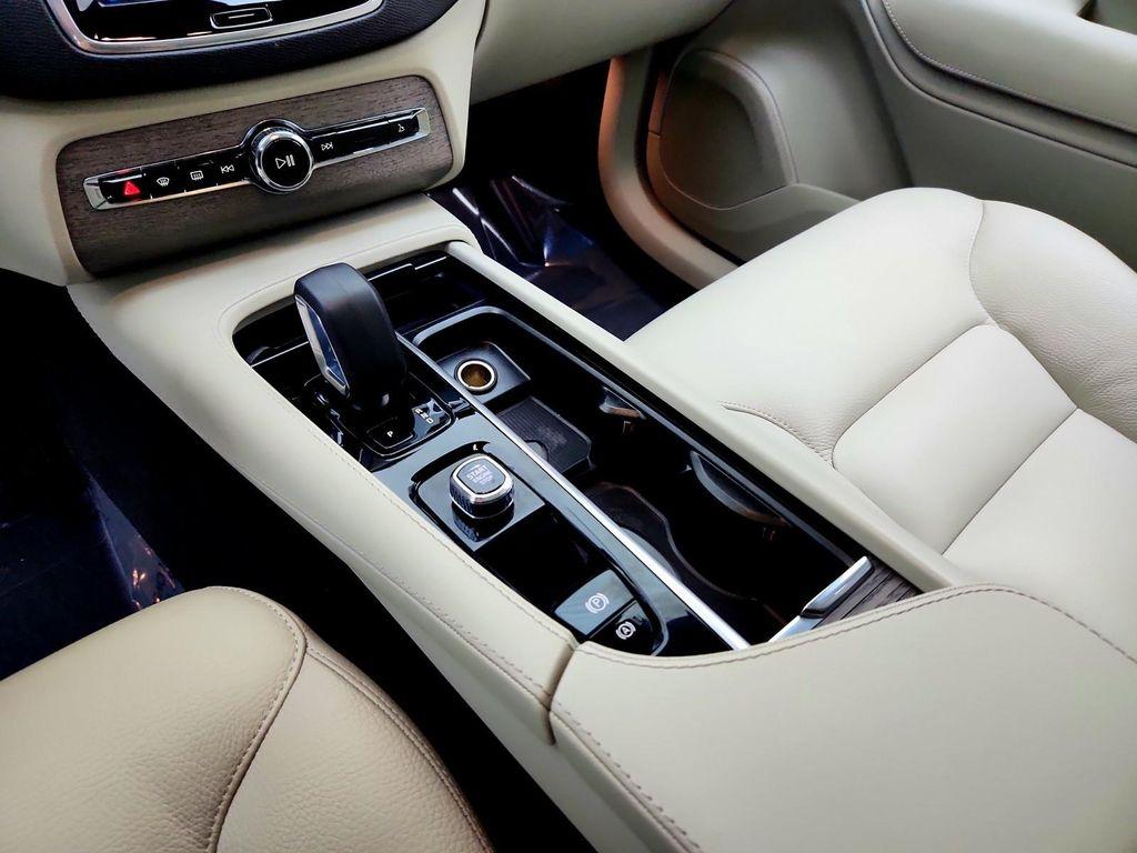 used 2024 Volvo XC90 car, priced at $39,992