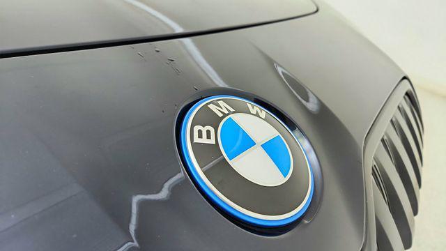 used 2023 BMW i7 car