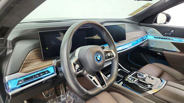 used 2023 BMW i7 car
