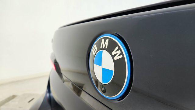 used 2023 BMW i7 car