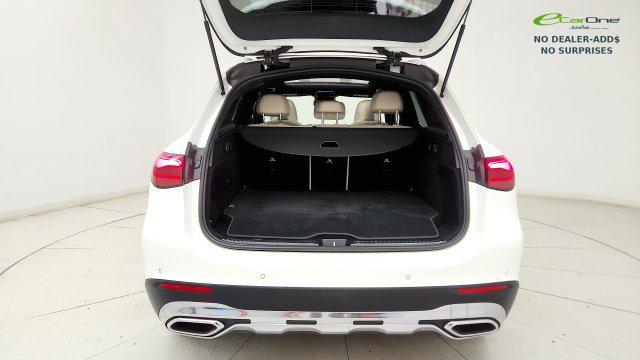Mercedes-Benz GLC view 29