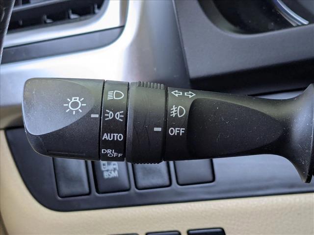 used 2016 Toyota Highlander car, priced at $21,995