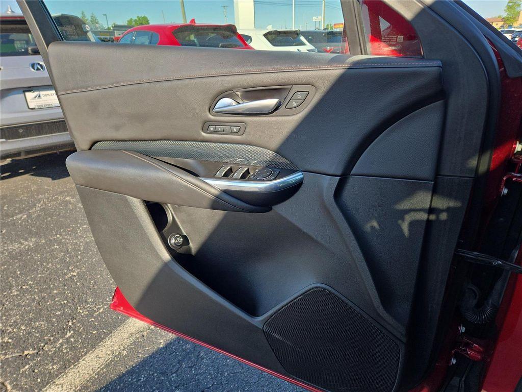 used 2021 Cadillac XT4 car, priced at $24,988