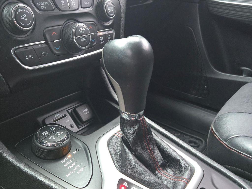 used 2015 Jeep Cherokee car, priced at $9,882