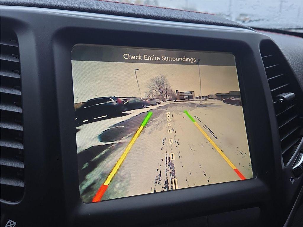 used 2015 Jeep Cherokee car, priced at $9,882