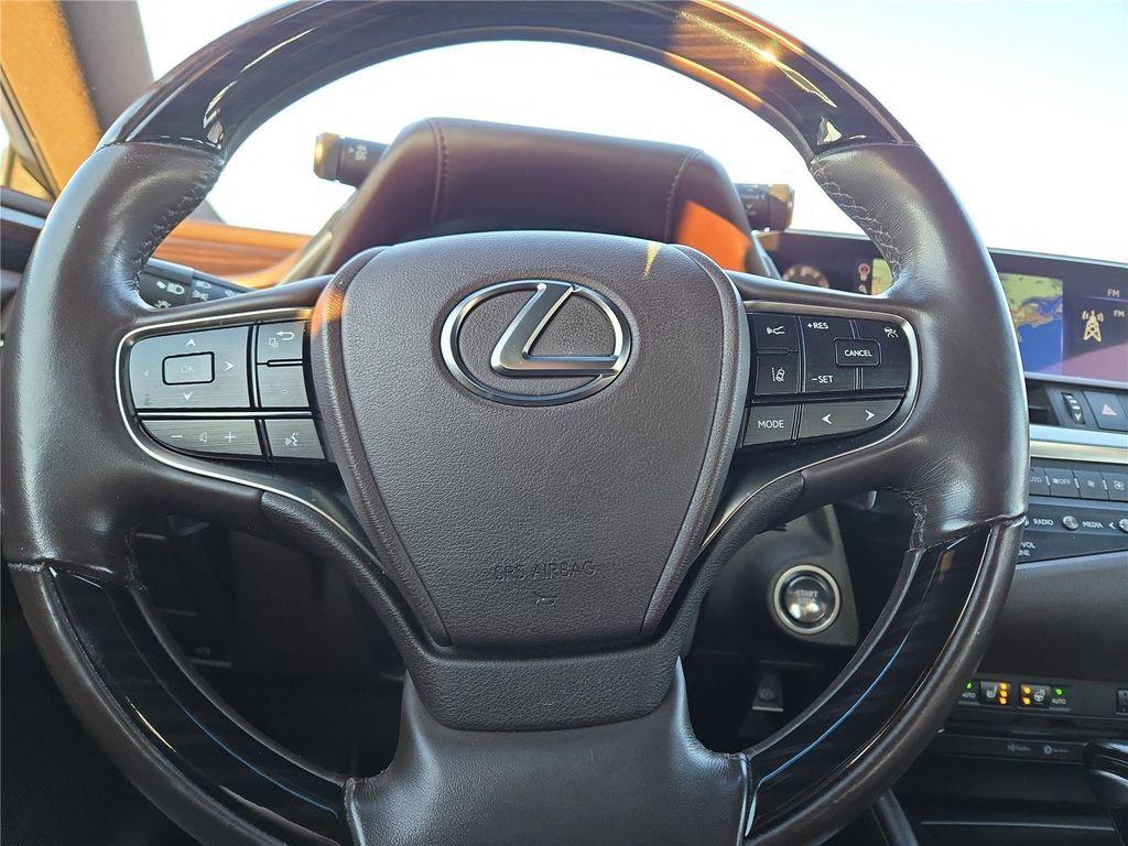 used 2020 Lexus ES 350 car, priced at $28,555
