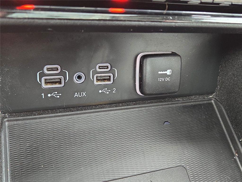 used 2022 Jeep Grand Cherokee car, priced at $29,979