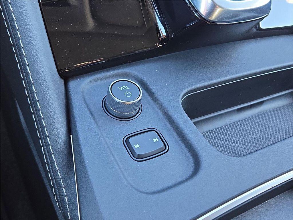 new 2026 Acura MDX car, priced at $68,250