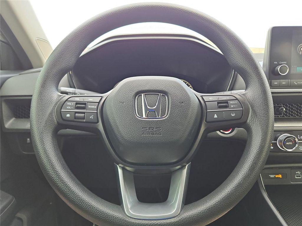 used 2025 Honda CR-V car, priced at $32,000