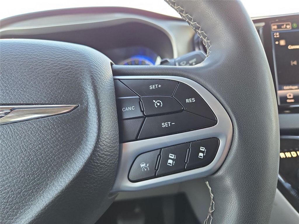 used 2023 Chrysler Pacifica car, priced at $24,599