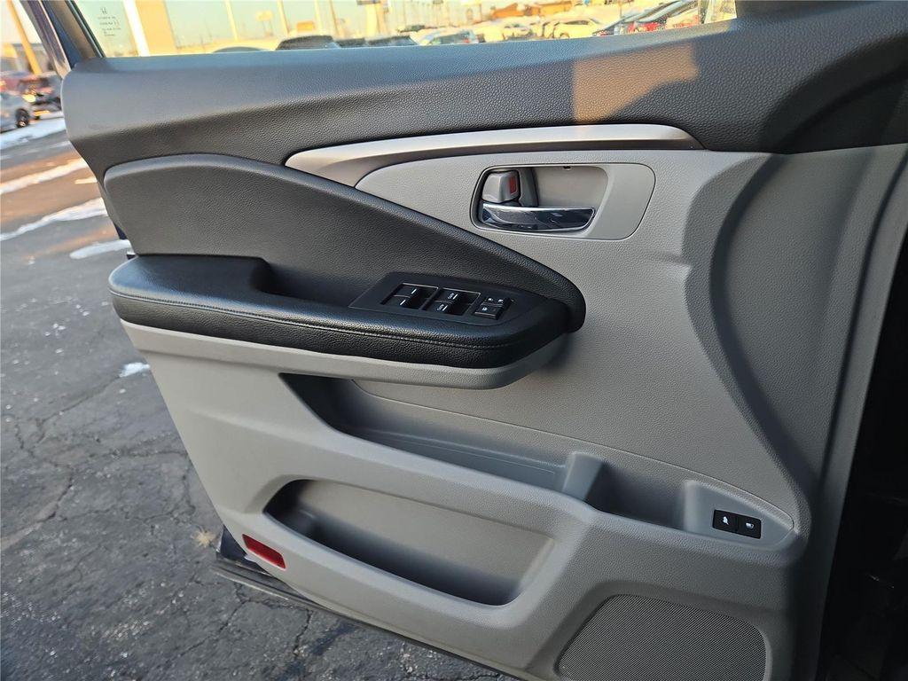 used 2016 Honda Pilot car, priced at $15,566