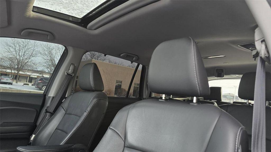 used 2022 Honda Pilot car, priced at $31,399