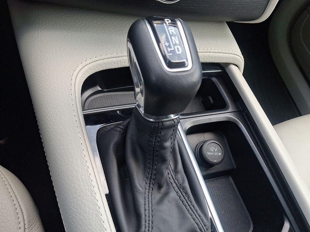 used 2020 Volvo XC90 car, priced at $29,000