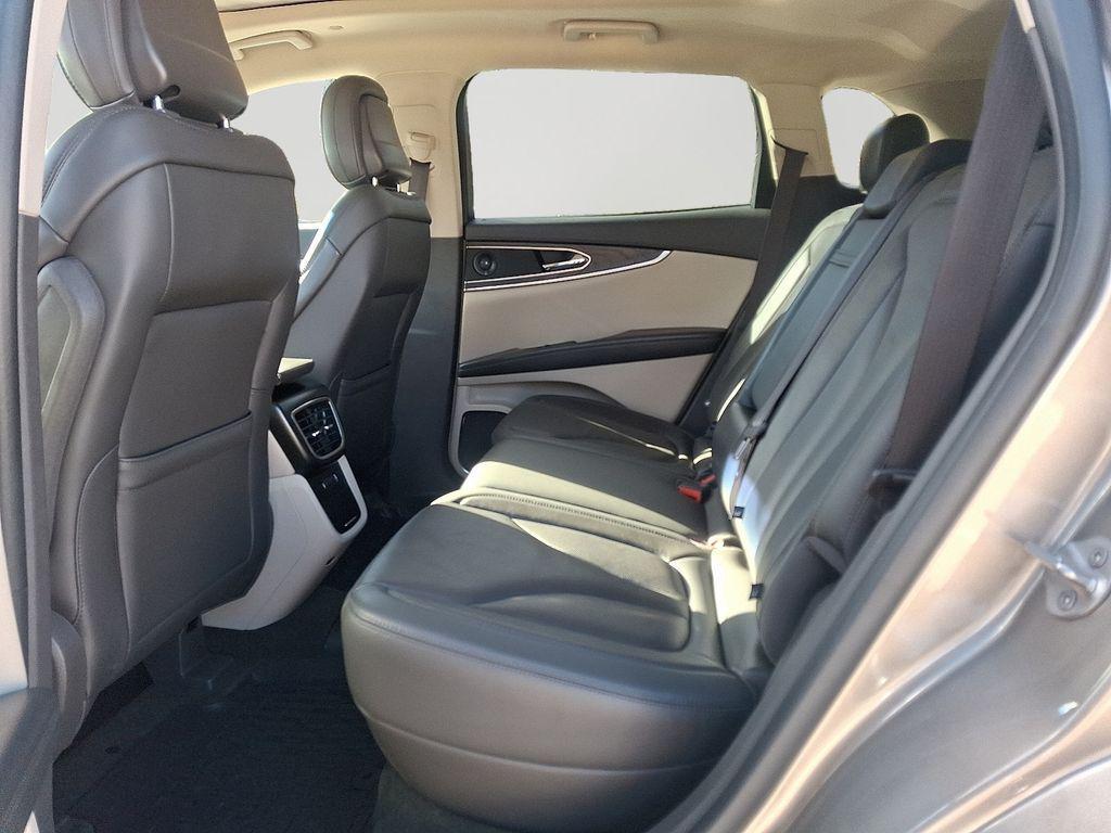 used 2020 Lincoln Nautilus car, priced at $22,000