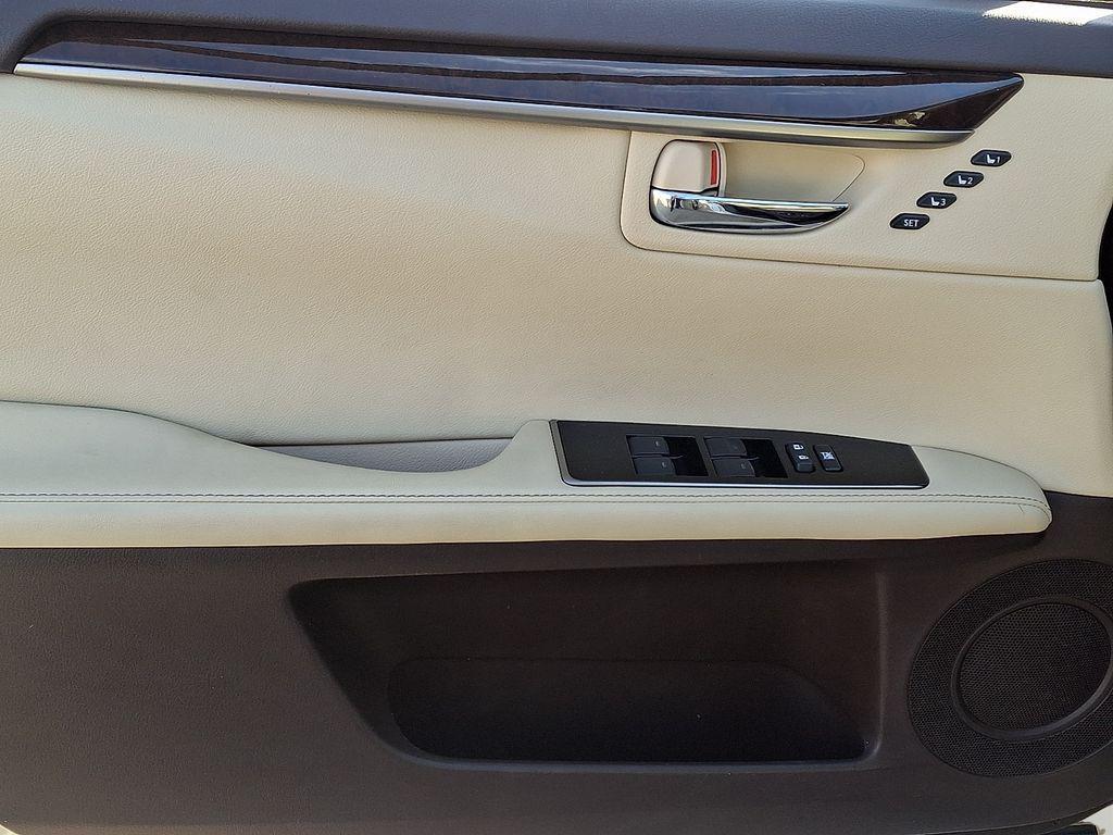 used 2016 Lexus ES 350 car, priced at $21,000