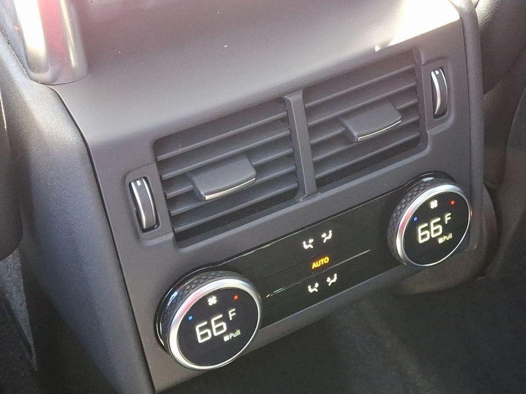 used 2024 Land Rover Discovery car, priced at $39,500