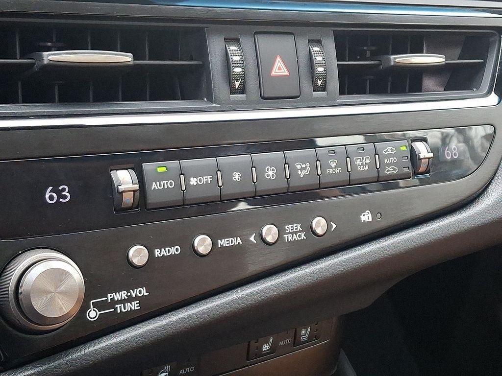 used 2025 Lexus ES 350 car, priced at $43,000