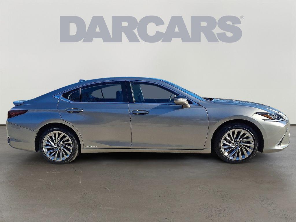 used 2021 Lexus ES 300h car, priced at $31,500