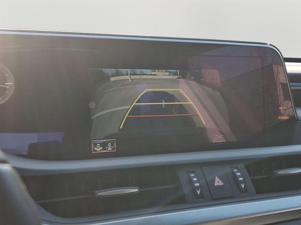 used 2021 Lexus ES 300h car, priced at $31,500