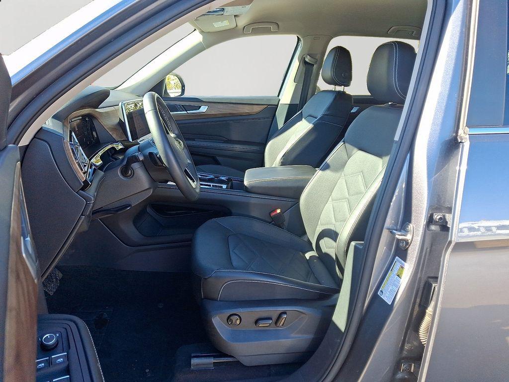 used 2024 Volkswagen Atlas car, priced at $23,800