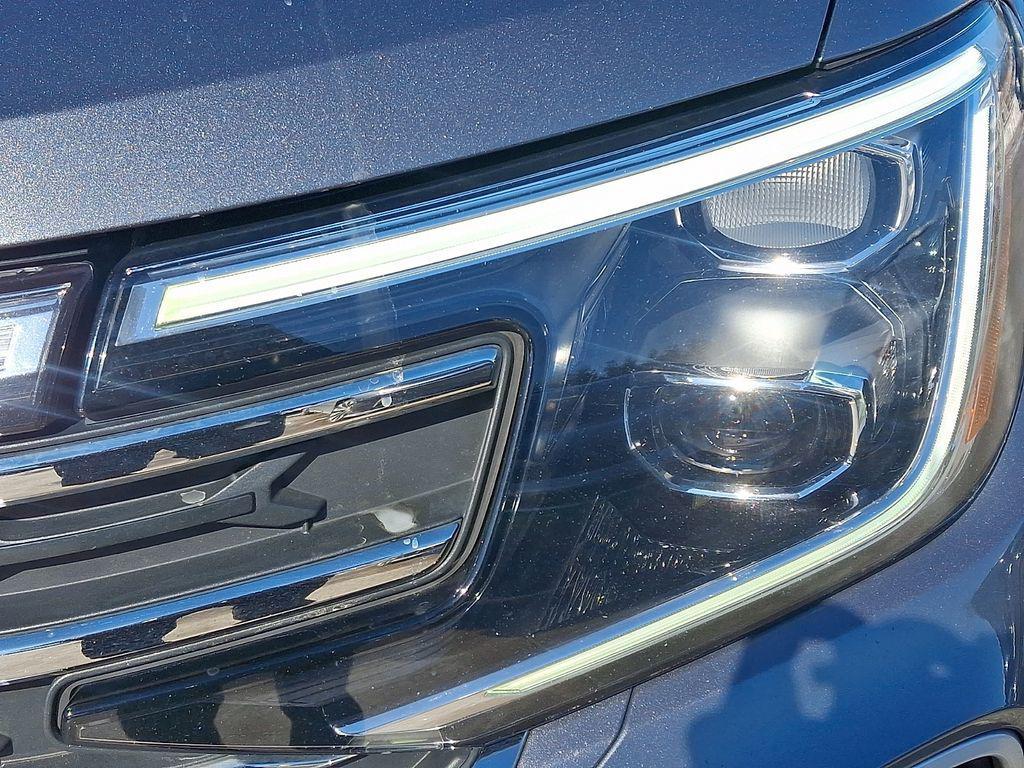 used 2024 Volkswagen Atlas car, priced at $23,800