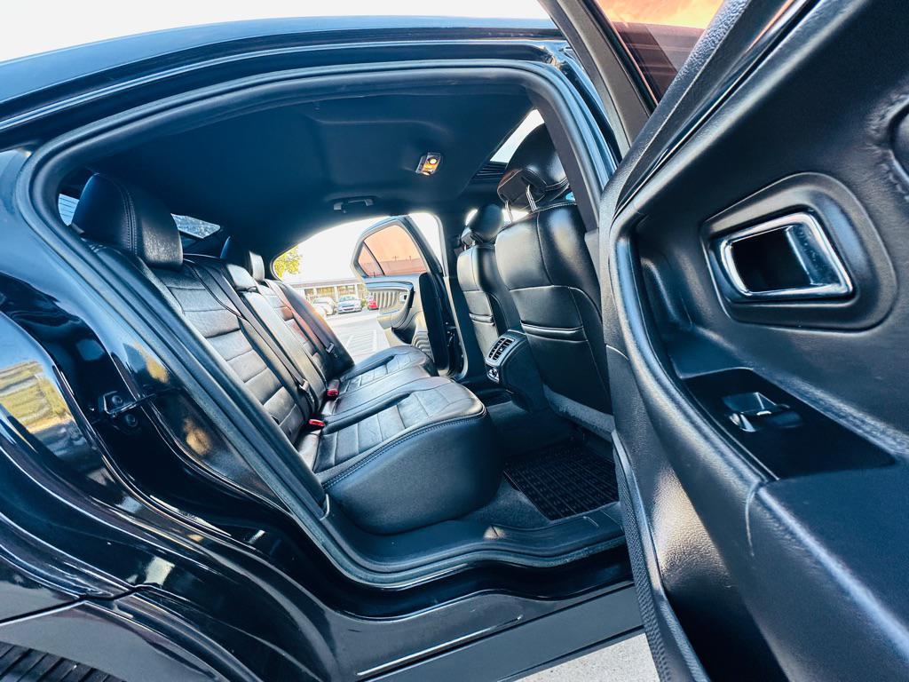 used 2014 Ford Taurus car, priced at $6,500