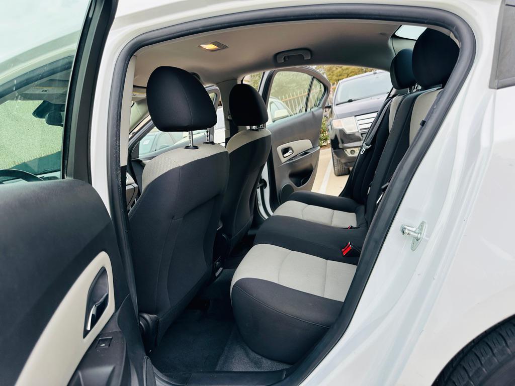 used 2016 Chevrolet Cruze Limited car, priced at $5,500