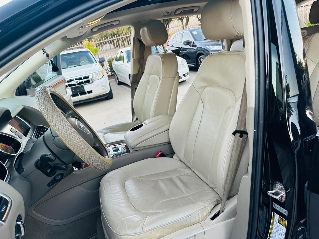 used 2014 Audi Q7 car, priced at $7,990