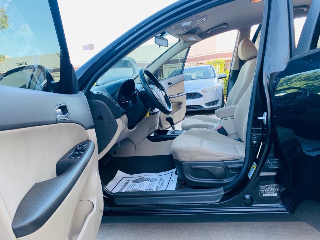 used 2012 Hyundai Elantra Touring car, priced at $4,500