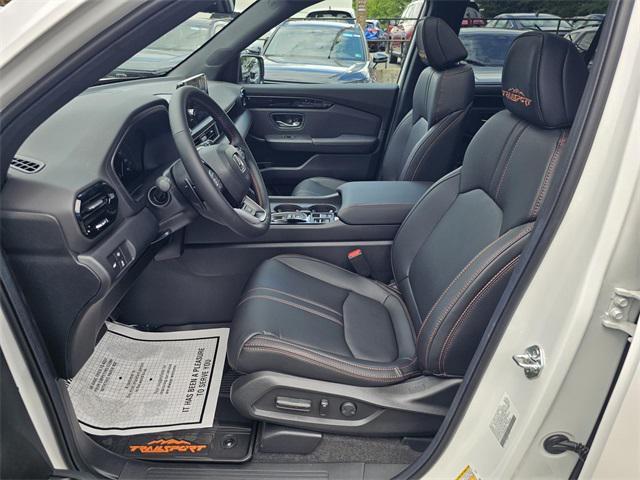 new 2025 Honda Pilot car, priced at $46,759