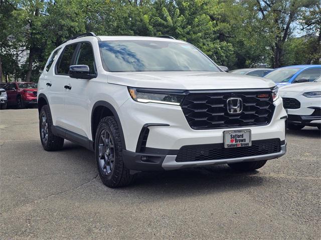 new 2025 Honda Pilot car, priced at $48,054