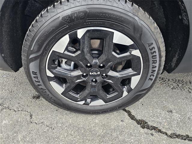 used 2024 Kia Sorento car, priced at $28,995