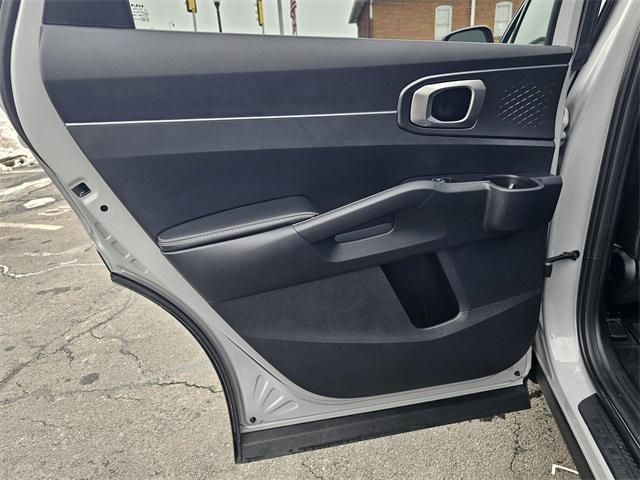 used 2024 Kia Sorento car, priced at $28,995