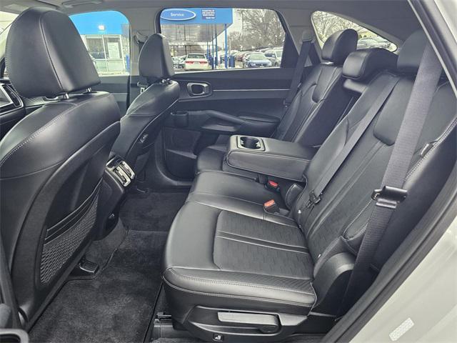 used 2024 Kia Sorento car, priced at $28,995