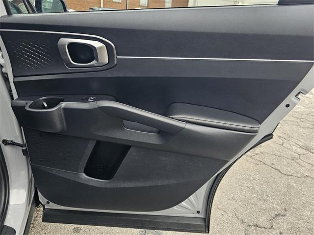 used 2024 Kia Sorento car, priced at $28,995