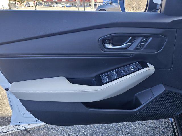 new 2025 Honda Accord Hybrid car, priced at $40,905