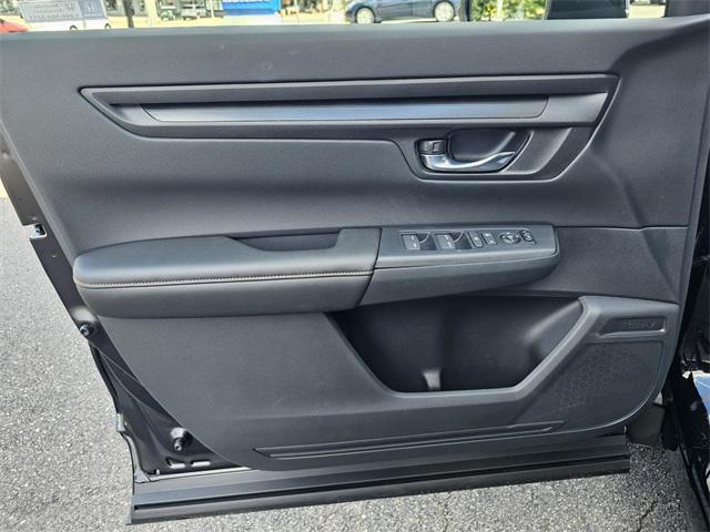 new 2026 Honda CR-V Hybrid car, priced at $40,250