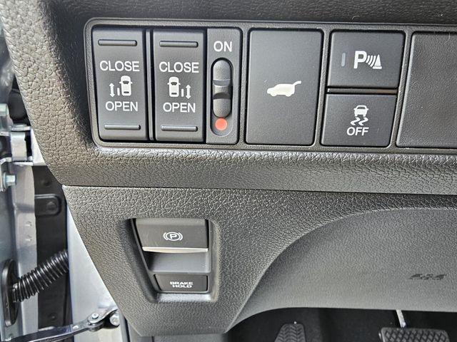 new 2026 Honda Odyssey car, priced at $48,990