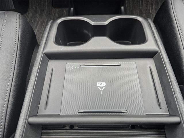 used 2025 Honda Odyssey car, priced at $38,931