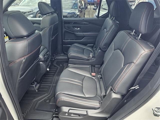 new 2025 Honda Pilot car, priced at $46,759