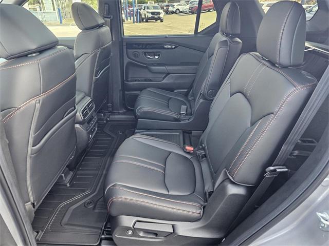 new 2025 Honda Pilot car, priced at $46,693