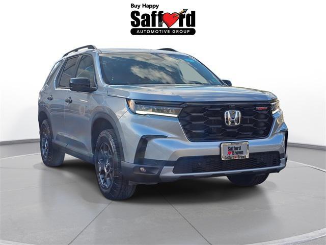 new 2025 Honda Pilot car, priced at $47,988